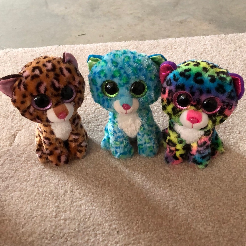 Ty beanie boos, cats.